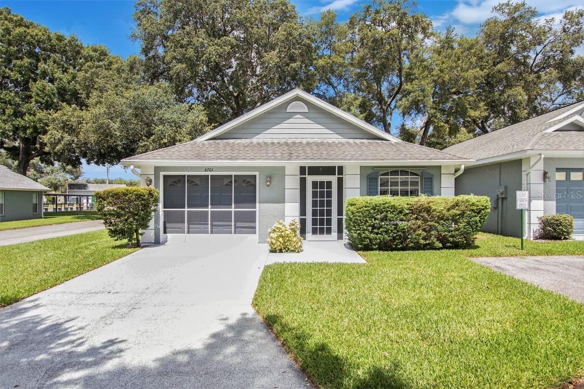 6701 Basswood Cir., Zephyrhills, FL 33542
