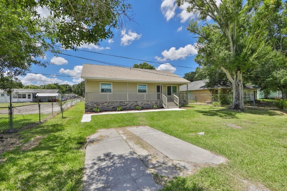 2001 W Ball St., Plant City, FL 33563