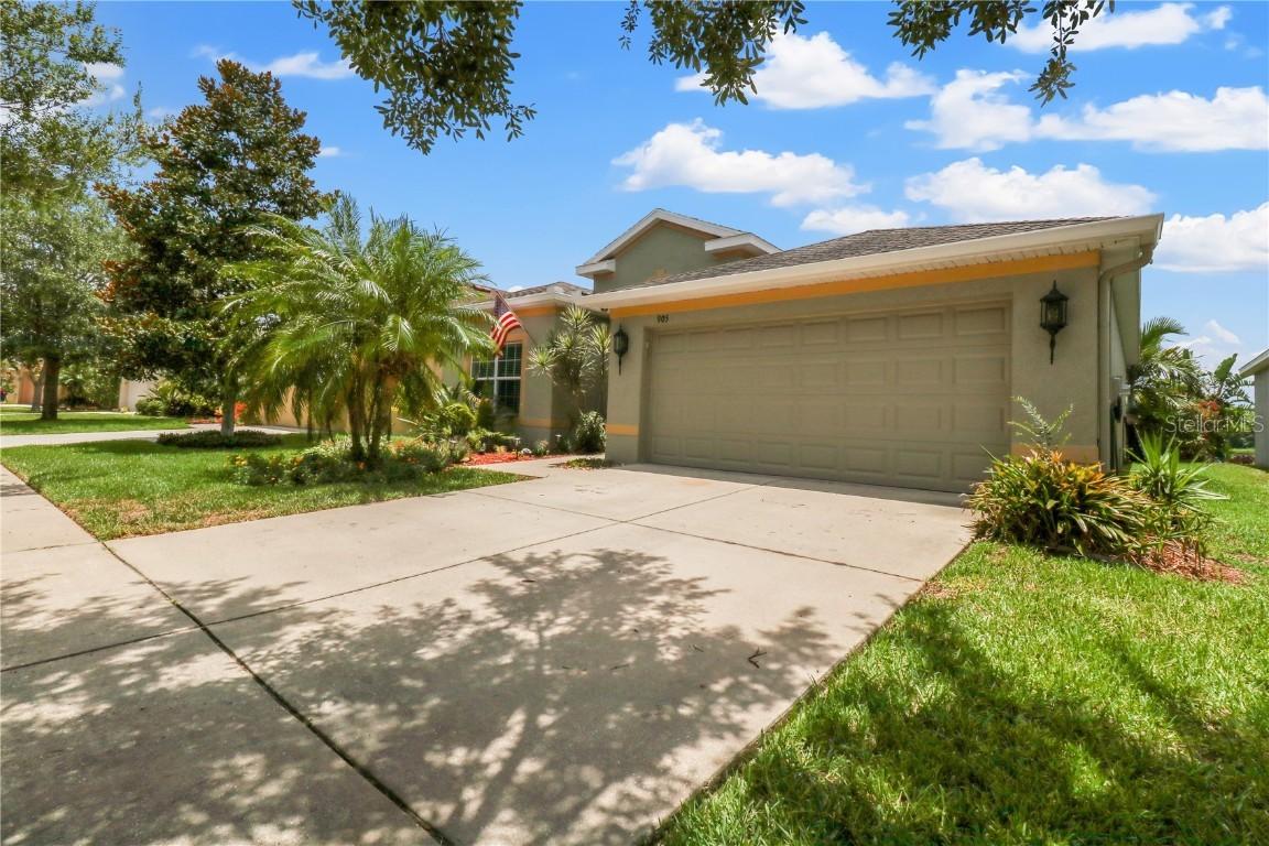 905 Parker Den Dr., Ruskin, FL 33570