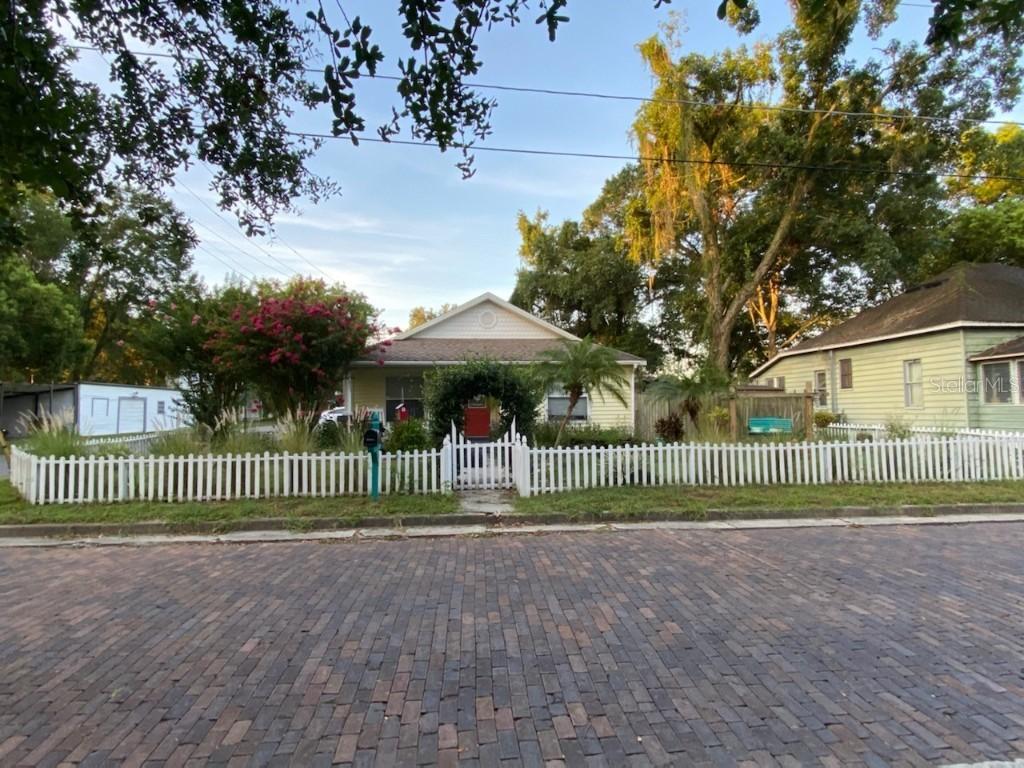 903 W Mclendon St., Plant City, FL 33563