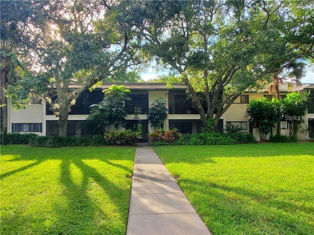 3259 Fox Chase Cir. #203, Palm Harbor, FL 34683