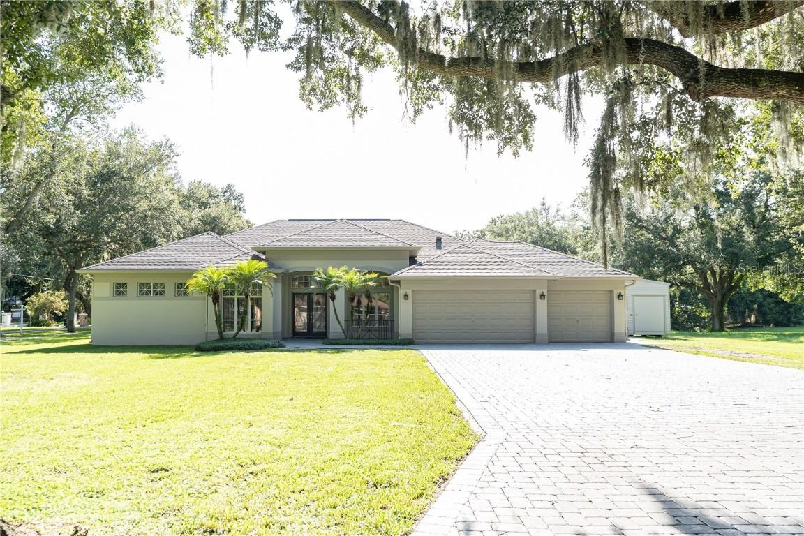 302 Cindy Ln., Brandon, FL 33510
