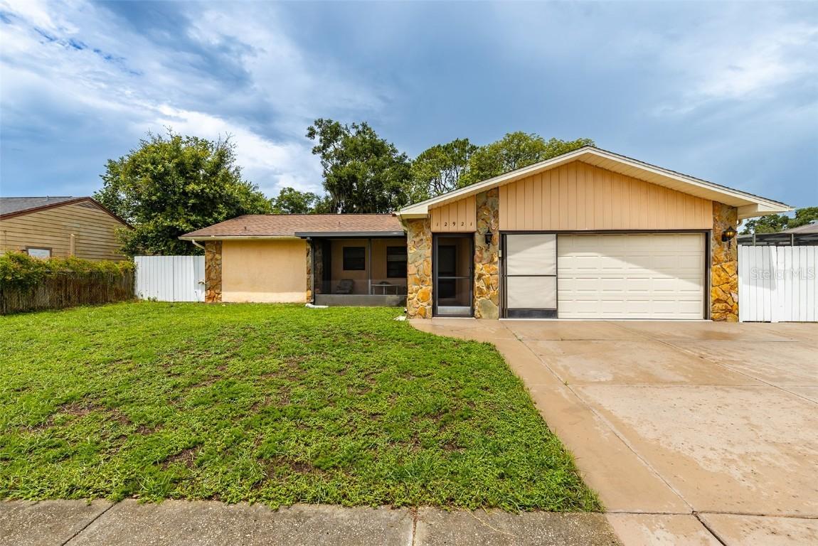 12921 Banyan St., Hudson, FL 34669