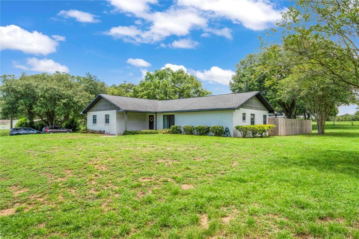 39812 Richland Rd., Zephyrhills, FL 33540