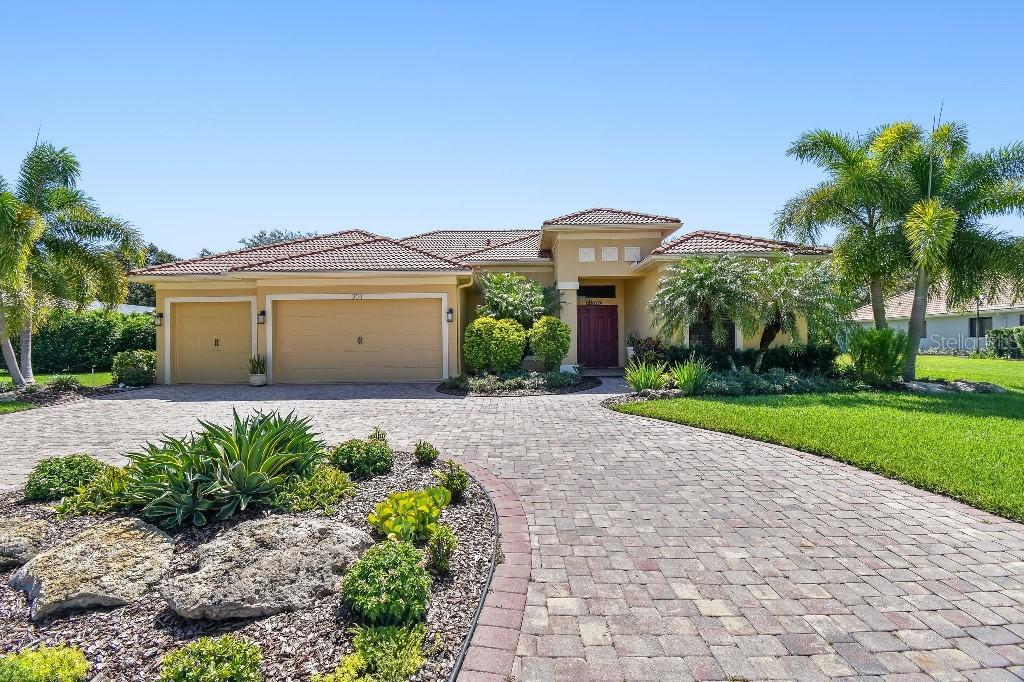 353 Blackbird Ct., Bradenton, FL 34212