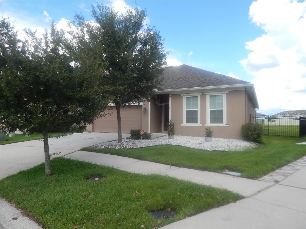 10141 Celtic Ash Dr., Ruskin, FL 33573