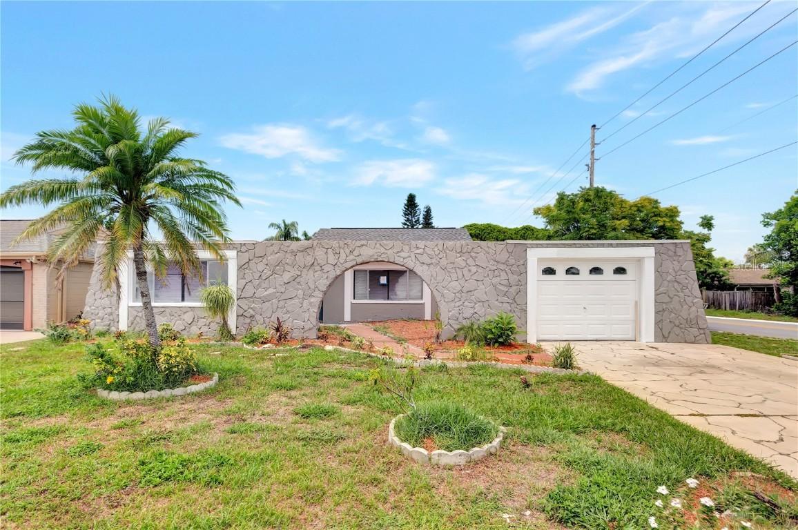 3449 Springfield Dr., Holiday, FL 34691