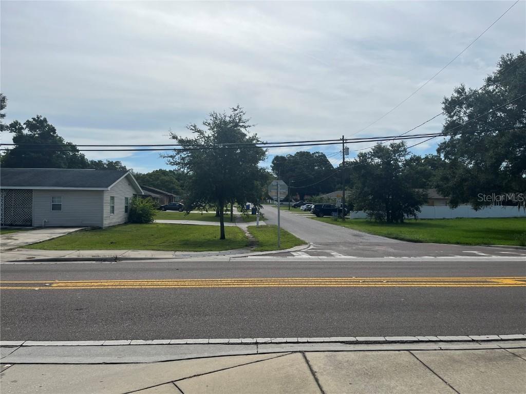 601 Magnolia Ave., Seffner, FL 33584