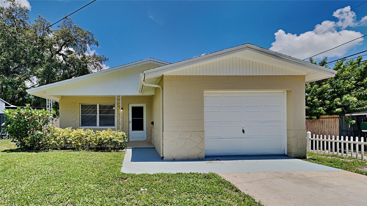 1774 39th St., St Petersburg, FL 33711