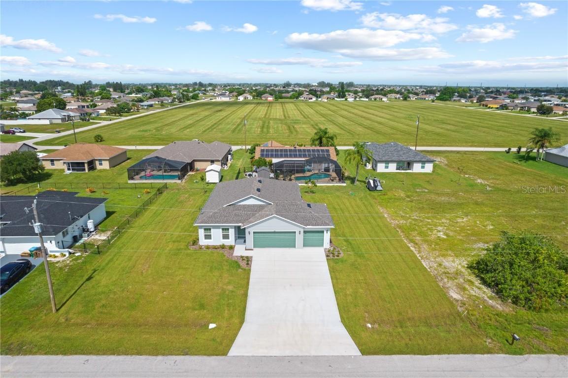 2112 NE 4th Pl., Cape Coral, FL 33909