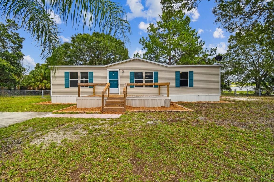 2005 Park Village Dr., Ruskin, FL 33570