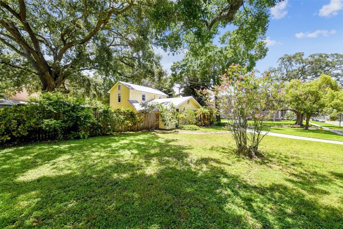 7020 S West Shore Blvd., Tampa, FL 33616