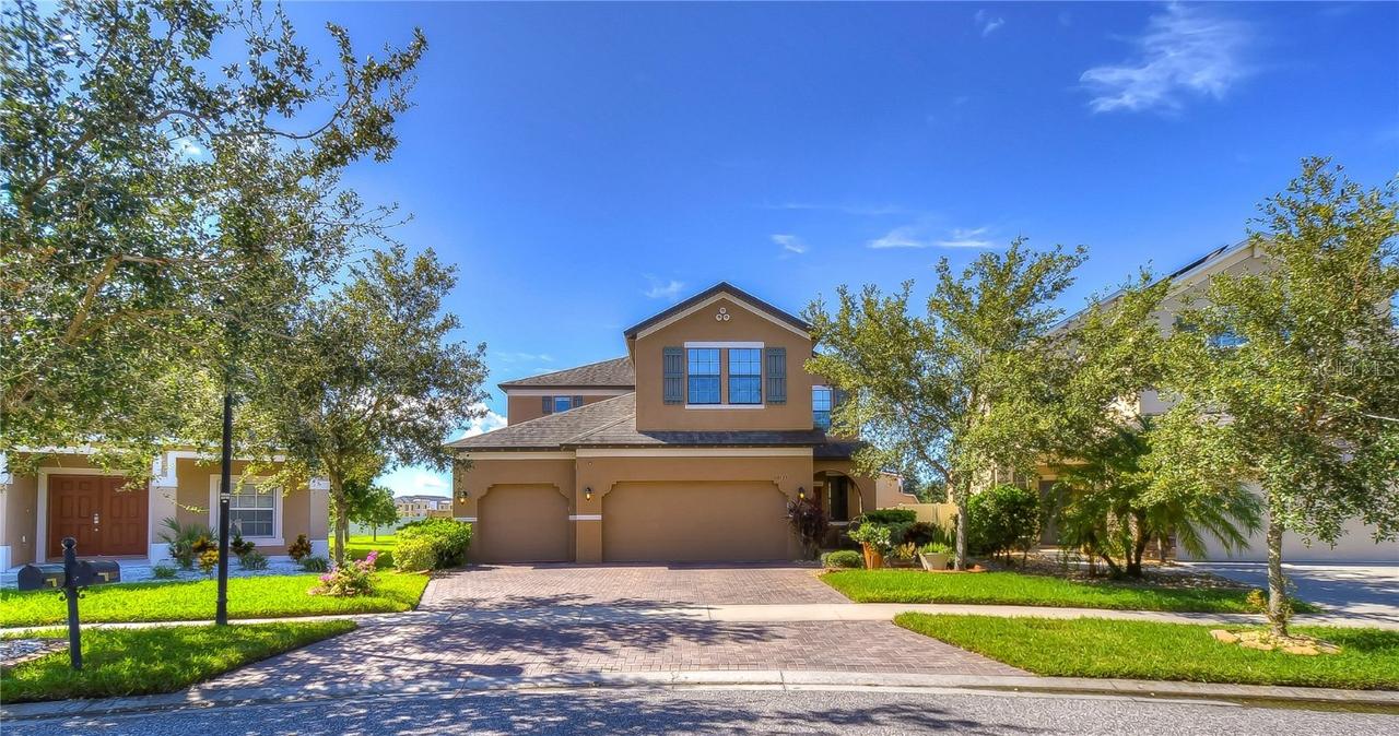 10137 Celtic Ash Dr., Ruskin, FL 33573