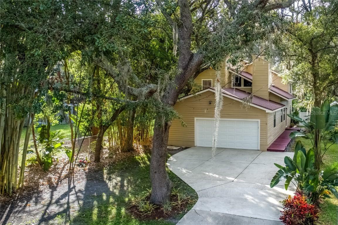 2211 S Village Ave., Tampa, FL 33612