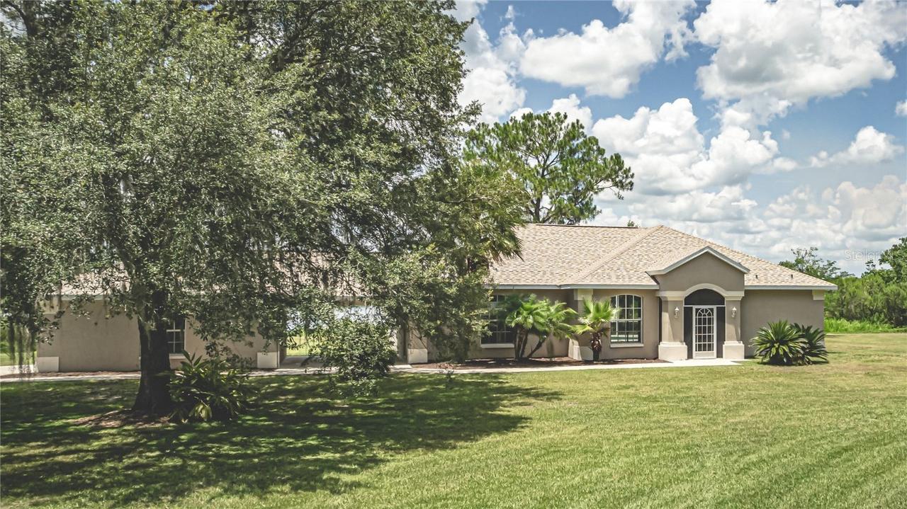 30240 Hedgeway Ln., Wesley Chapel, FL 33545