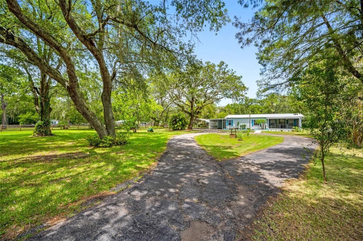 10202 E Sligh Ave., Tampa, FL 33610