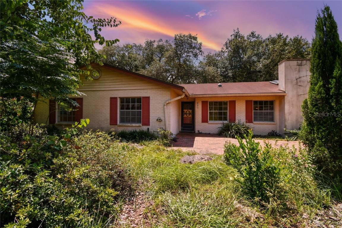 401 Cranberry Ln., Brandon, FL 33510