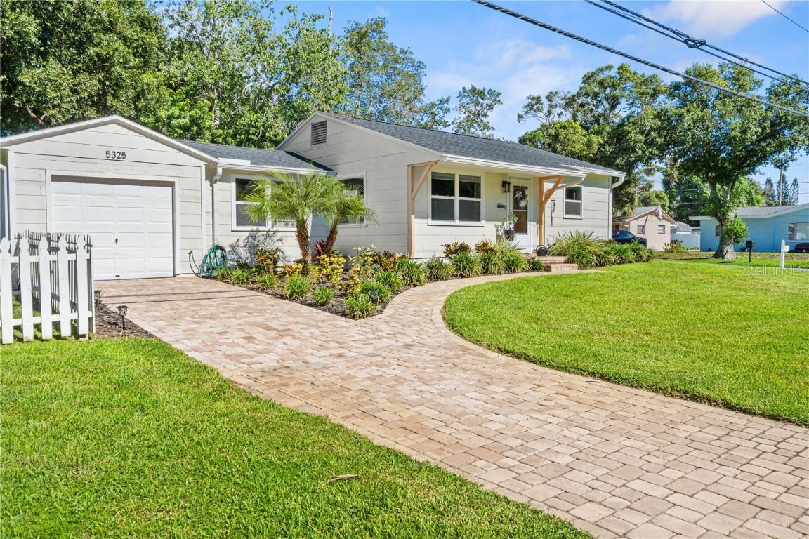 5325 13th Ave., Gulfport, FL 33707