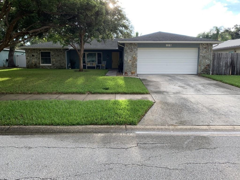 9667 123rd Way, Seminole, FL 33772