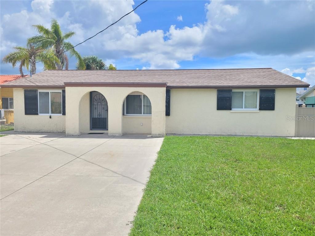 13912 Darlene Ave., Hudson, FL 34667