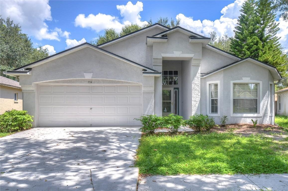 734 Somerstone Dr., Valrico, FL 33594