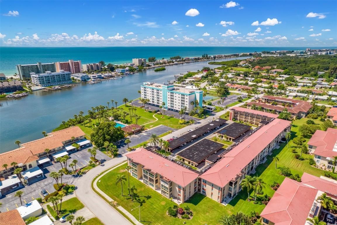 10215 Regal Dr. #52, Largo, FL 33774