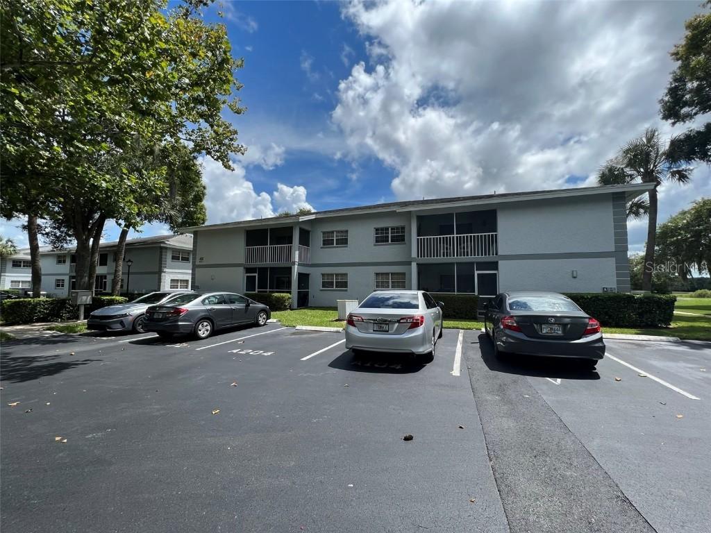 450 Fairways Cir. #A203, Ocala, FL 34472