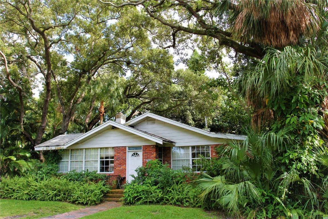 7920 Elbow Ln., St Petersburg, FL 33710