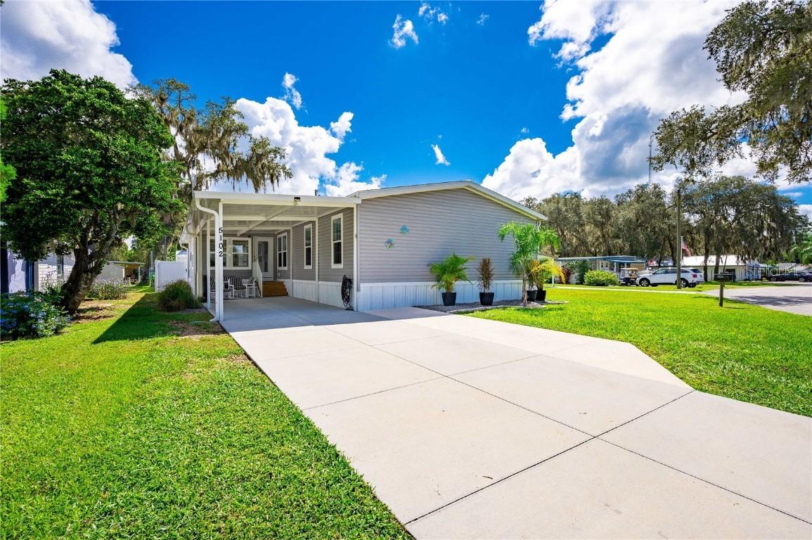 5102 Betmar Dr., Zephyrhills, FL 33542