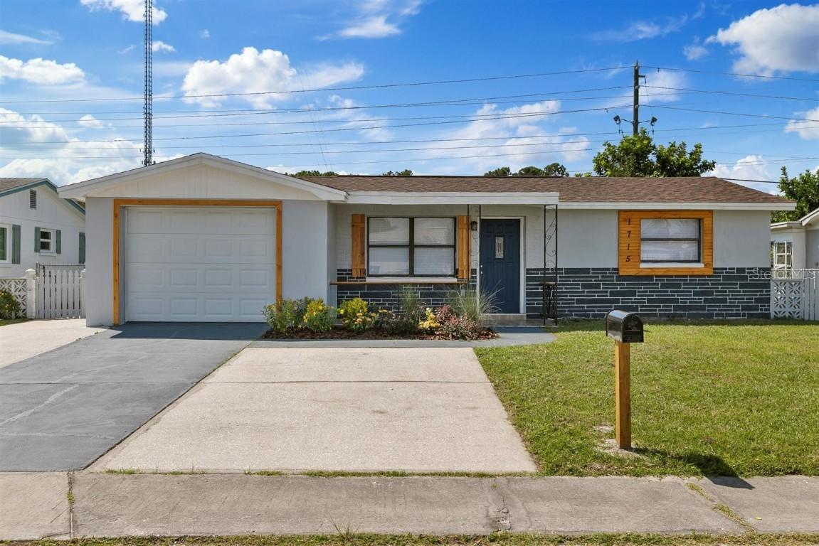 1715 Dartmouth Dr., Holiday, FL 34691