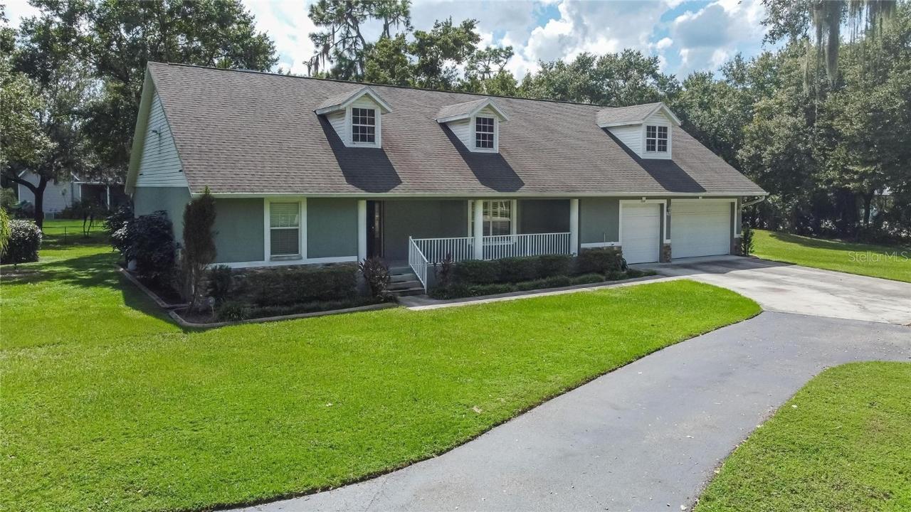 10019 Riverview Dr., Riverview, FL 33578