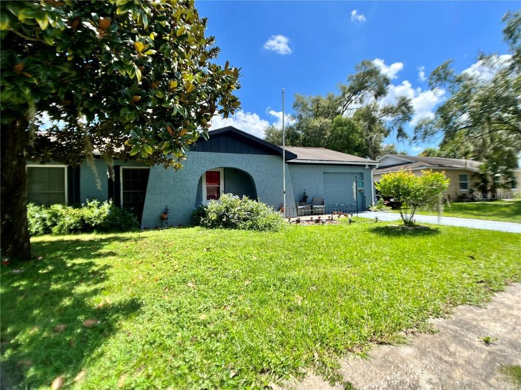 1220 Windsor Cir., Brandon, FL 33510