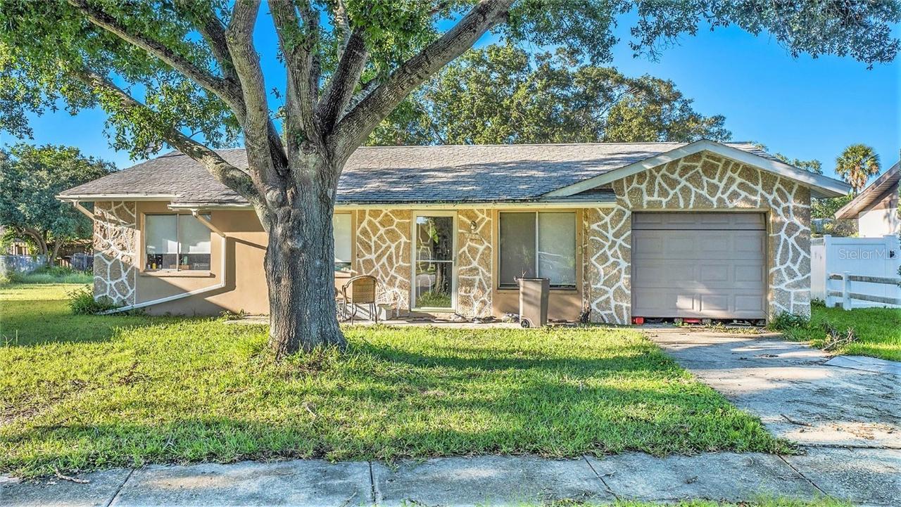 9159 109th Ave., Seminole, FL 33777