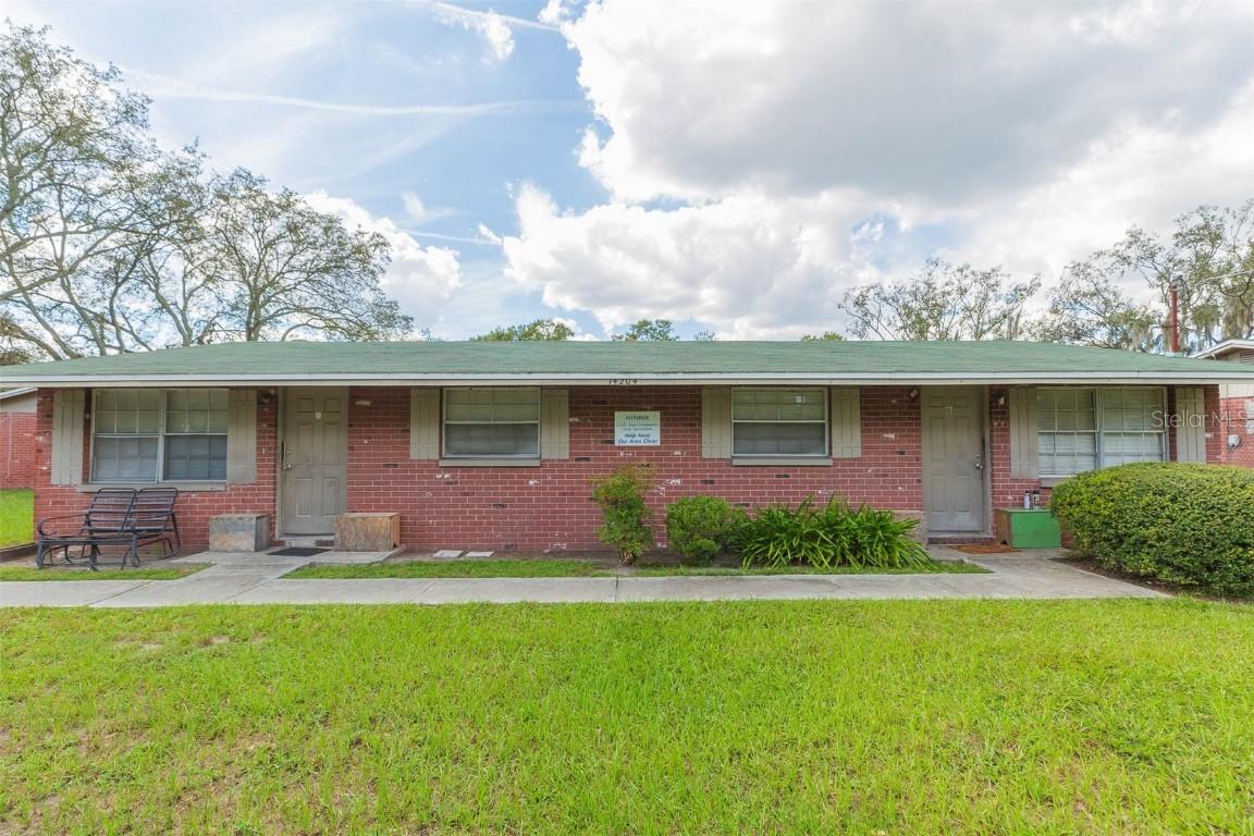 14202 N 22nd St., Tampa, FL 33613