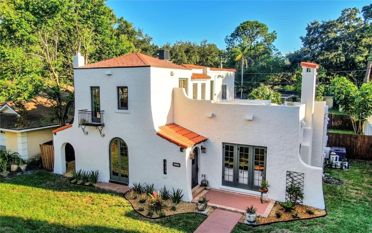 6218 10th Ave., Gulfport, FL 33707