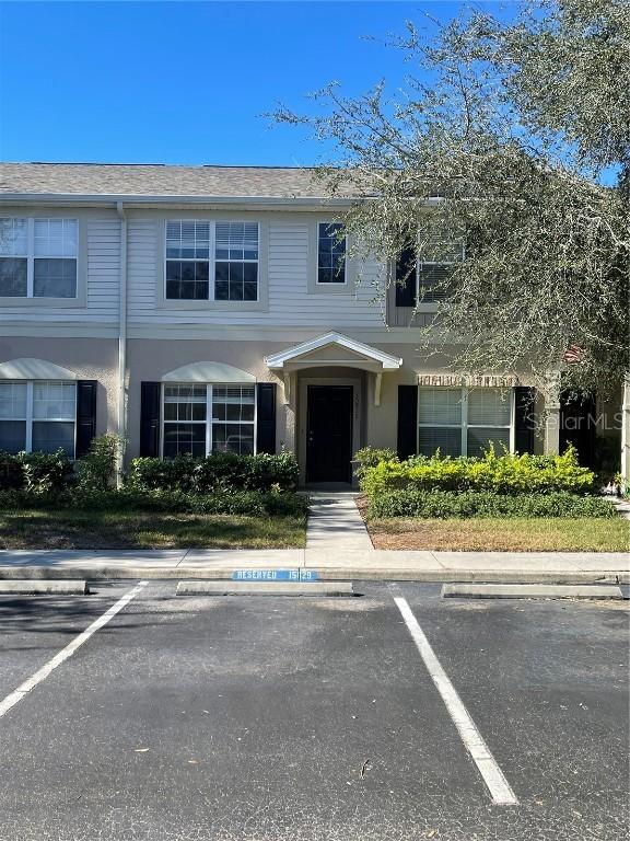 15829 Fishhawk Falls Dr., Lithia, FL 33547