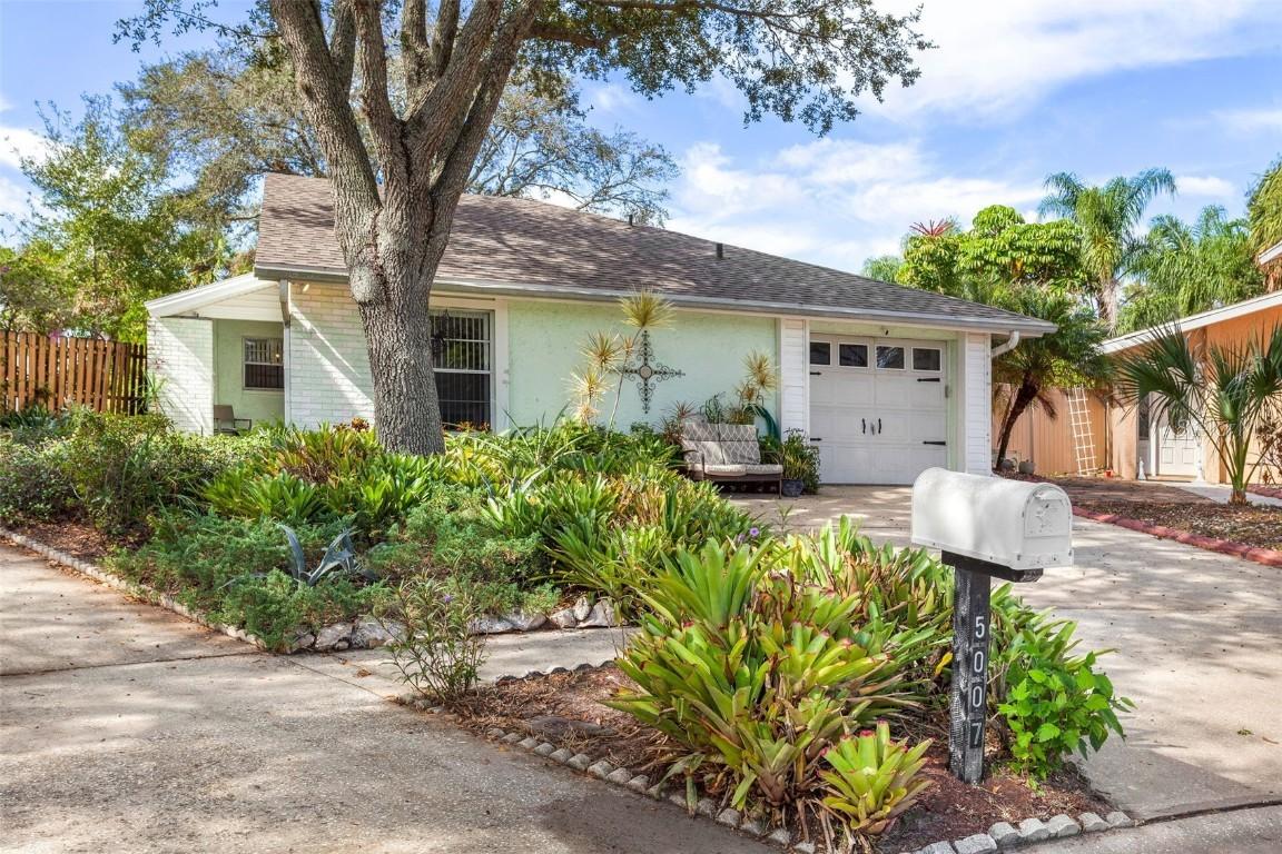 5007 Dollarway Ct., Tampa, FL 33624