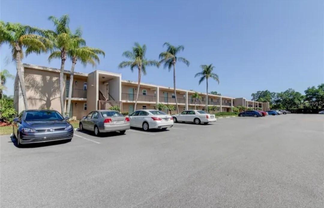 12300 Park Blvd. #206, Seminole, FL 33772