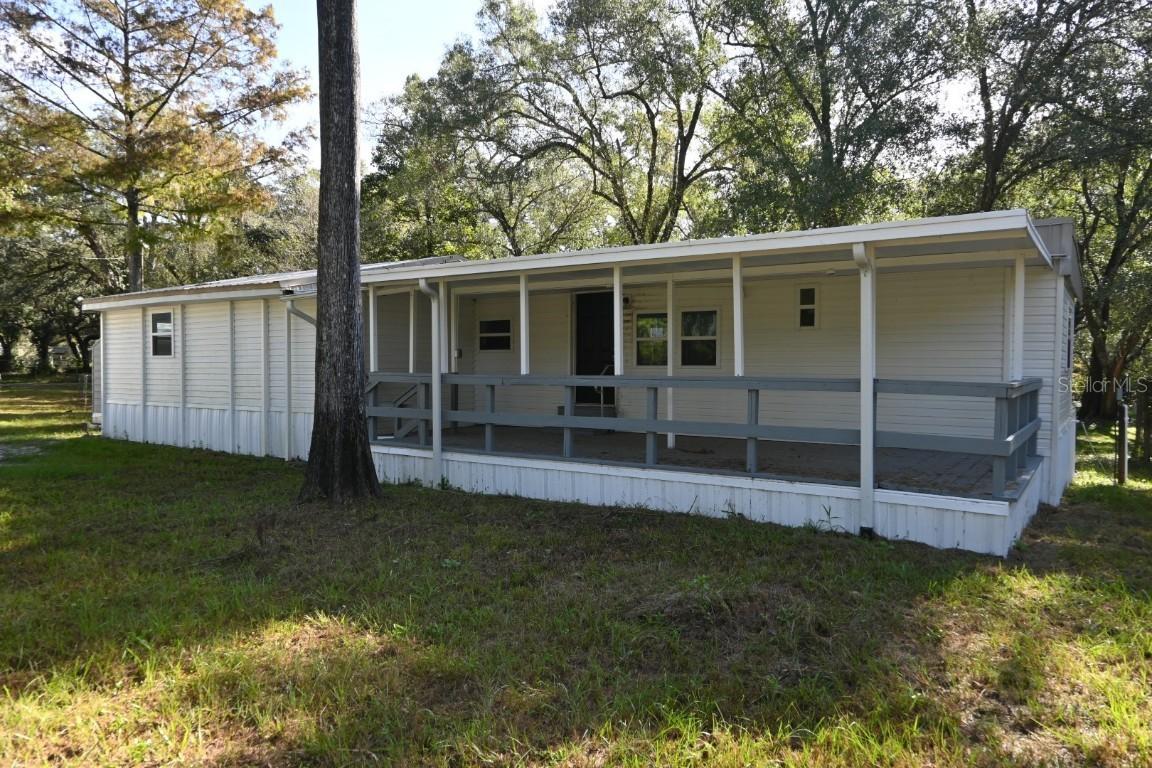 3283 Campania Dr., Dade City, FL 33523