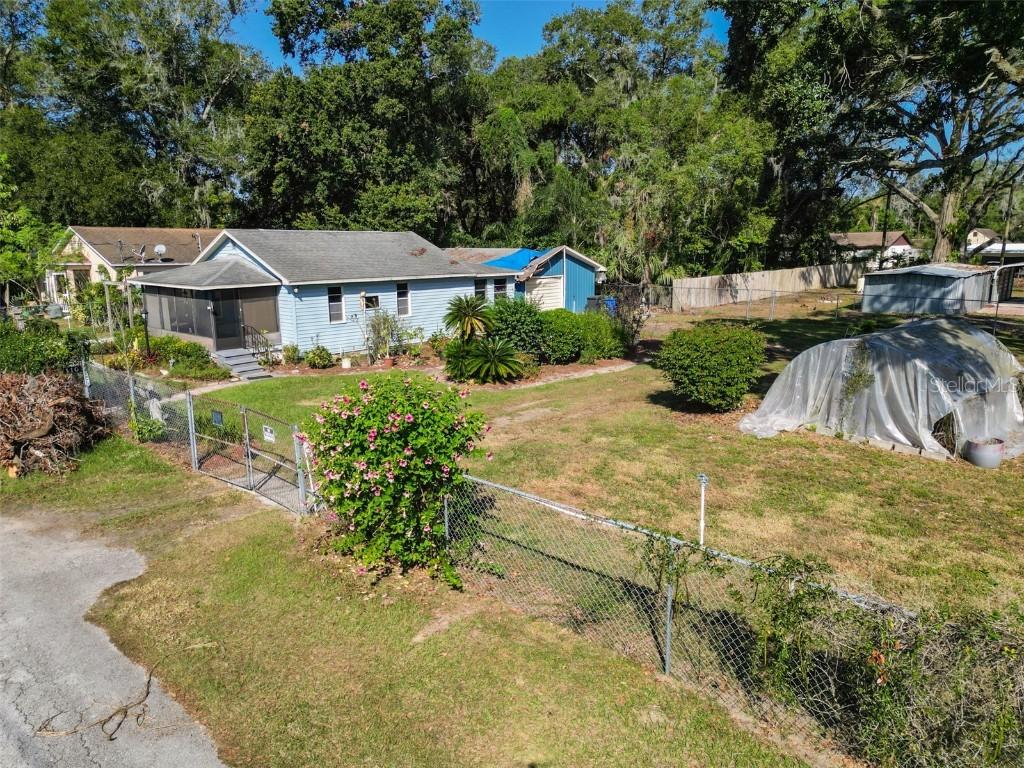 110 E Tennessee Ave., Seffner, FL 33584