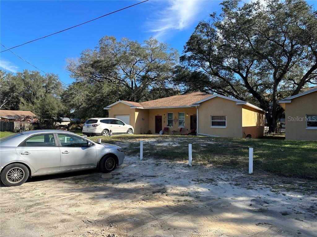 3809/3811 Valley Tree Dr., Tampa, FL 33610