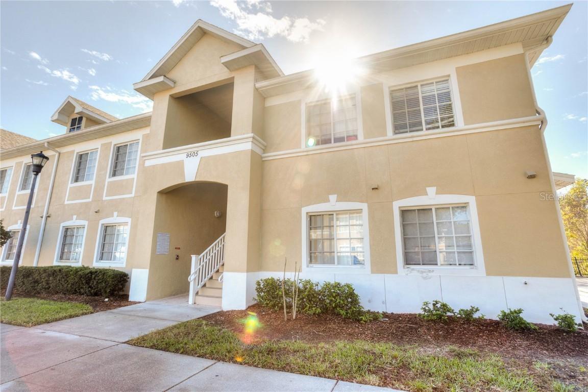 9505 Amberdale Ct. #201, Riverview, FL 33578