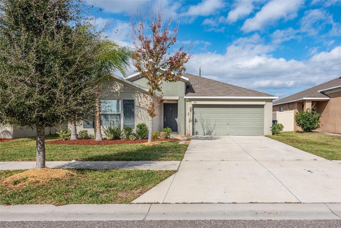 1904 Broad Winged Hawk Dr., Ruskin, FL 33570