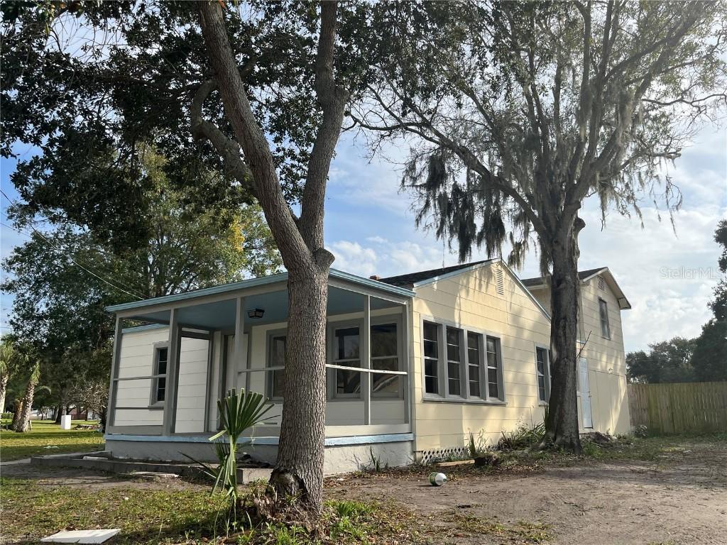 915 Nicholson St., Clearwater, FL 33755
