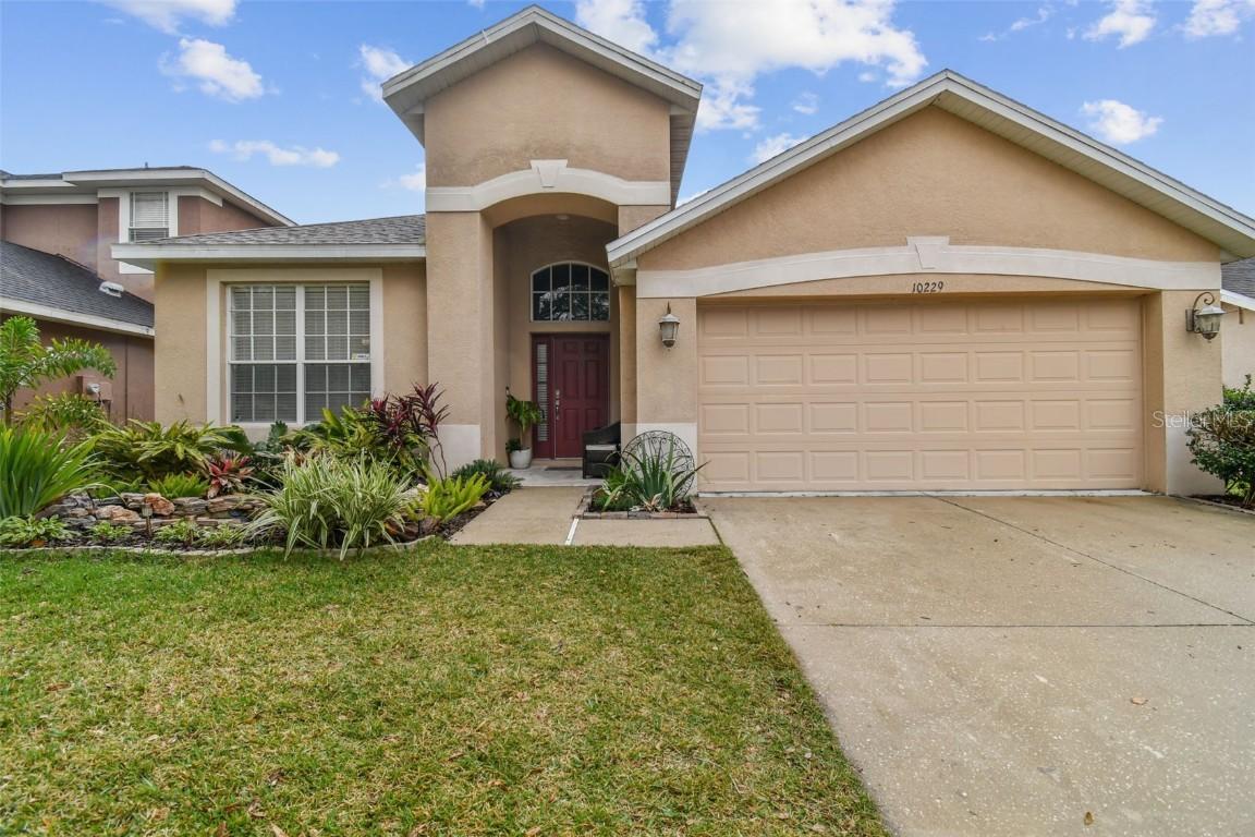 10229 Avelar Ridge Dr., Riverview, FL 33578