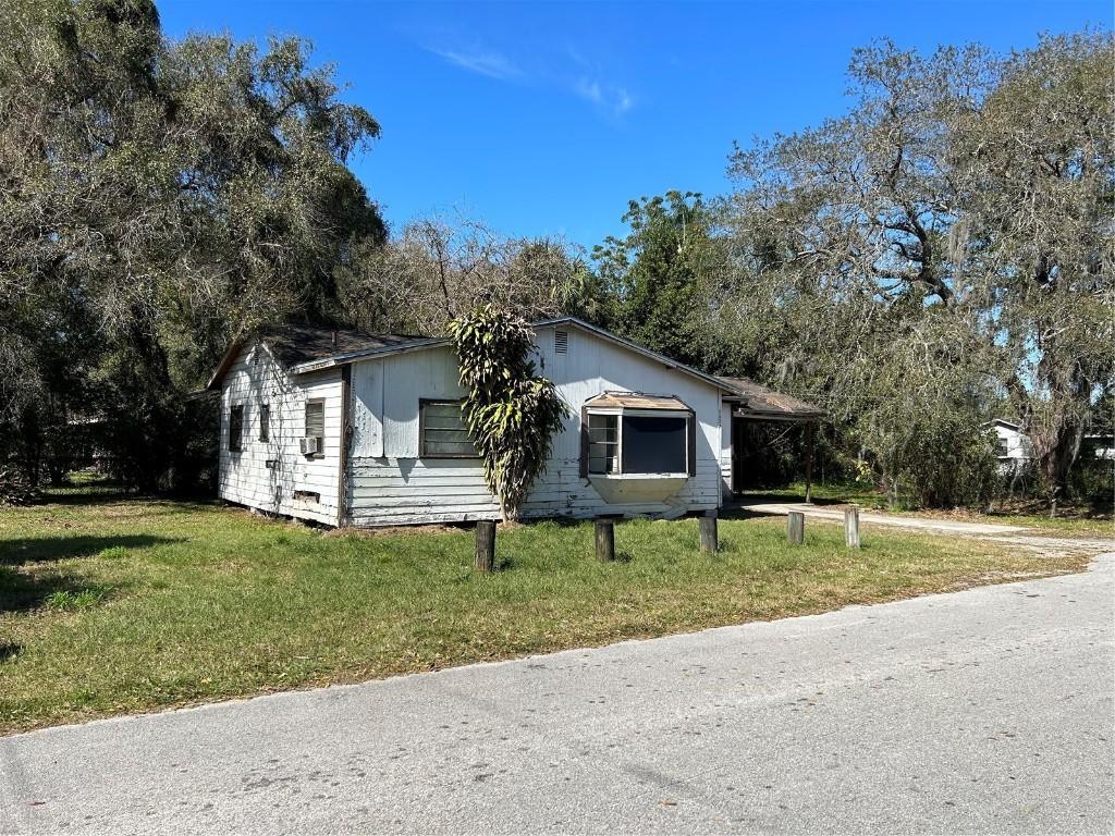 6002 N 49th St., Tampa, FL 33610