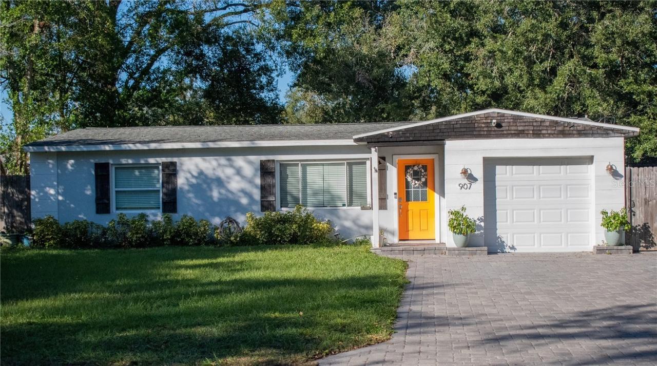 907 W Country Club Dr., Tampa, FL 33612