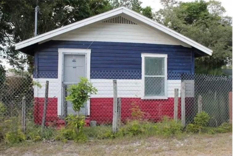 3490 13th Ave., St Petersburg, FL 33711