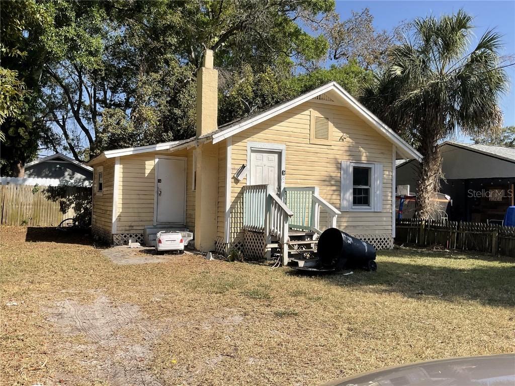 1760 39th St., St Petersburg, FL 33711
