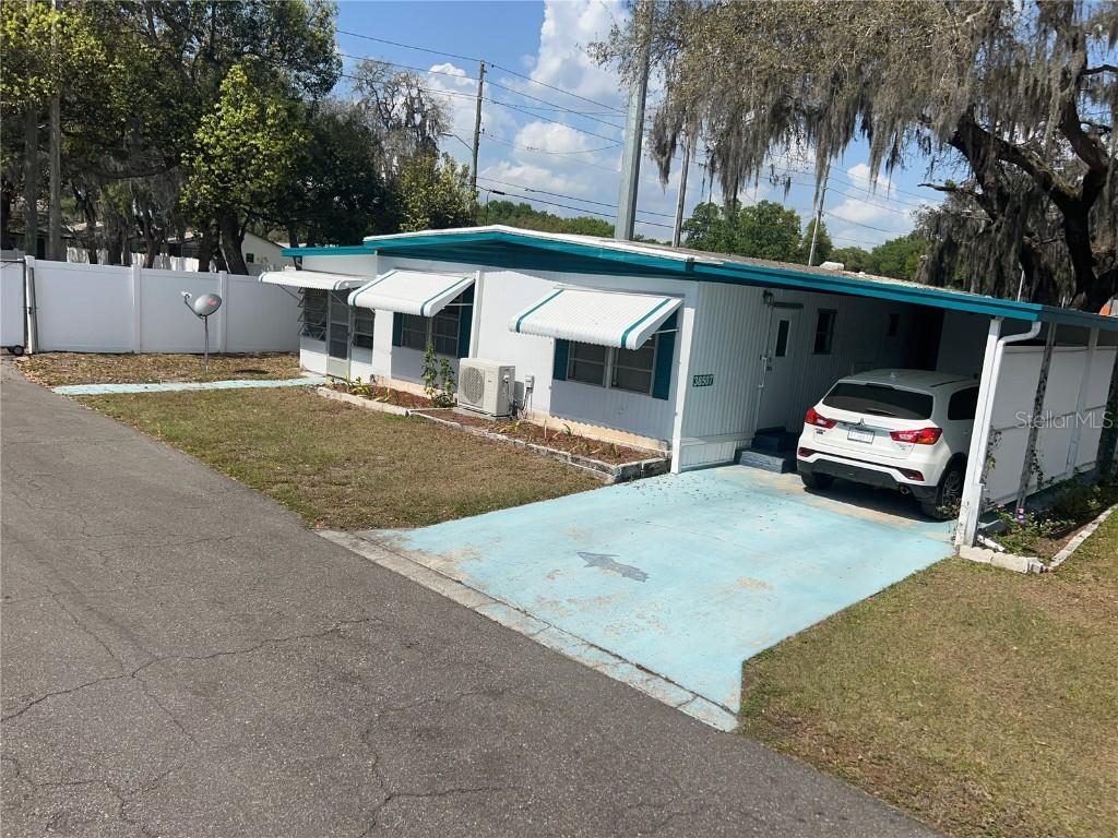 38507 Windflower Ave., Zephyrhills, FL 33542